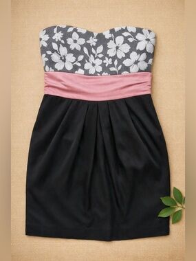 Vintage Y2K Floral & Pink Strapless Dress – Fits Like Medium